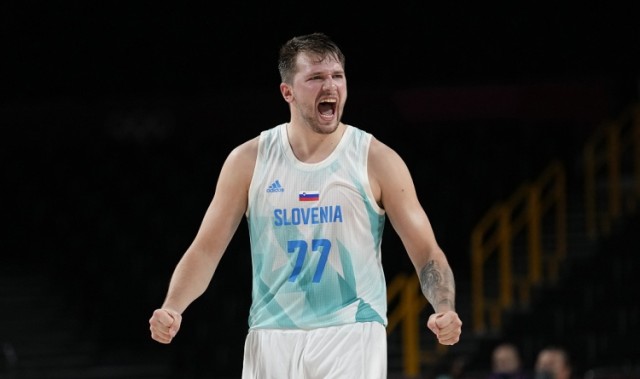 罚球效率悬殊：法国男篮半场11罚9中，斯洛文尼亚31罚25中表现惊人